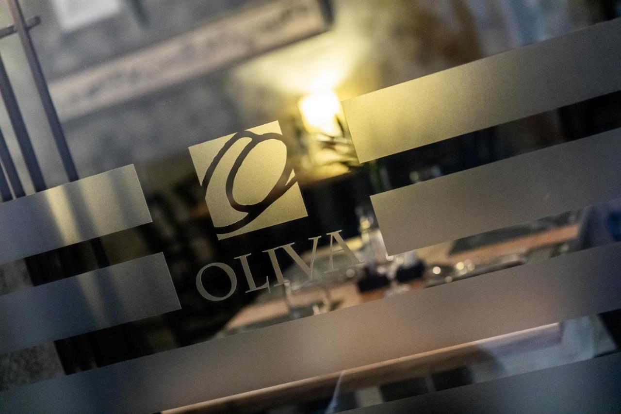 Oliva Hotel Веспрем Экстерьер фото