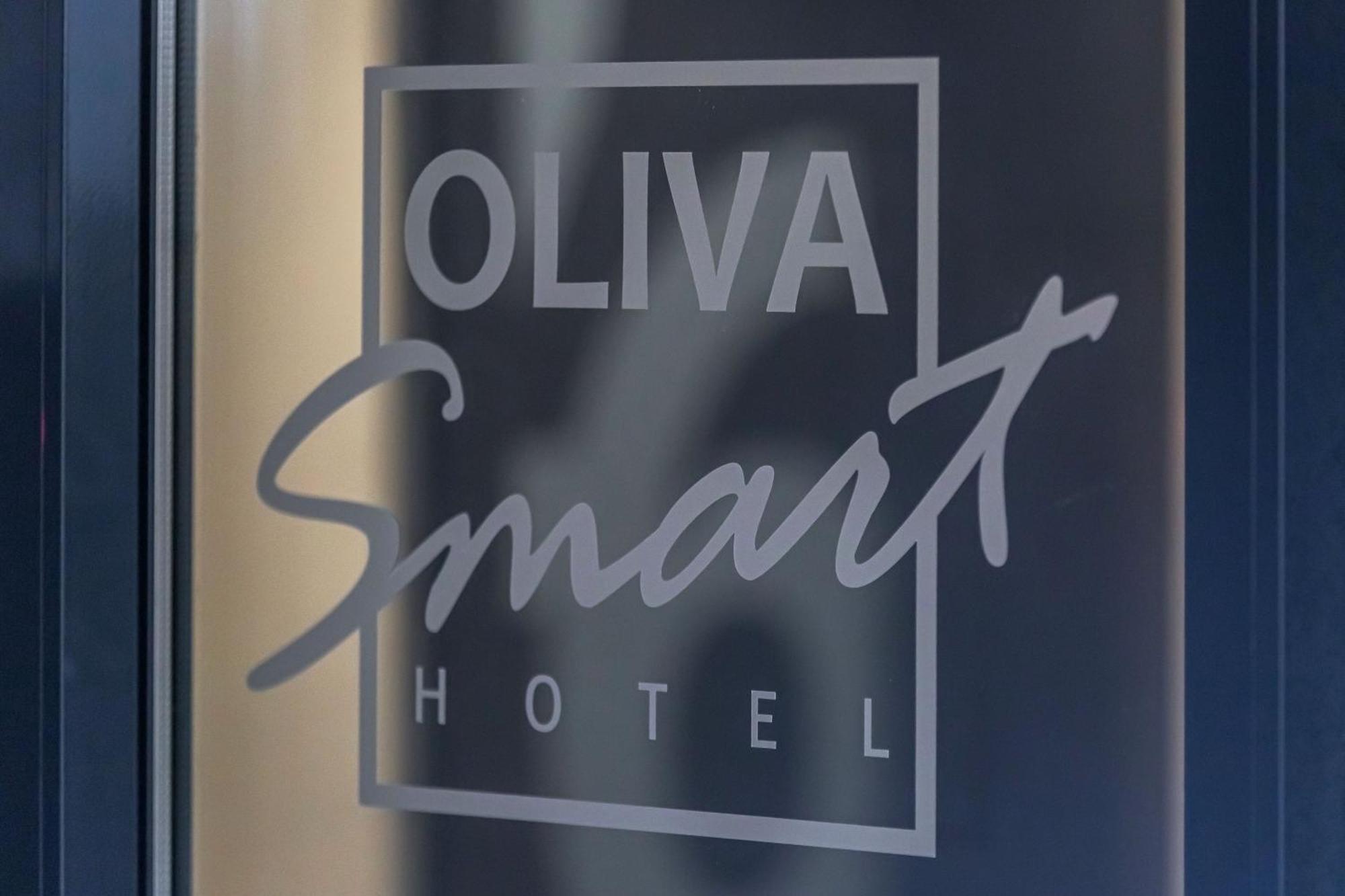 Oliva Hotel Веспрем Экстерьер фото
